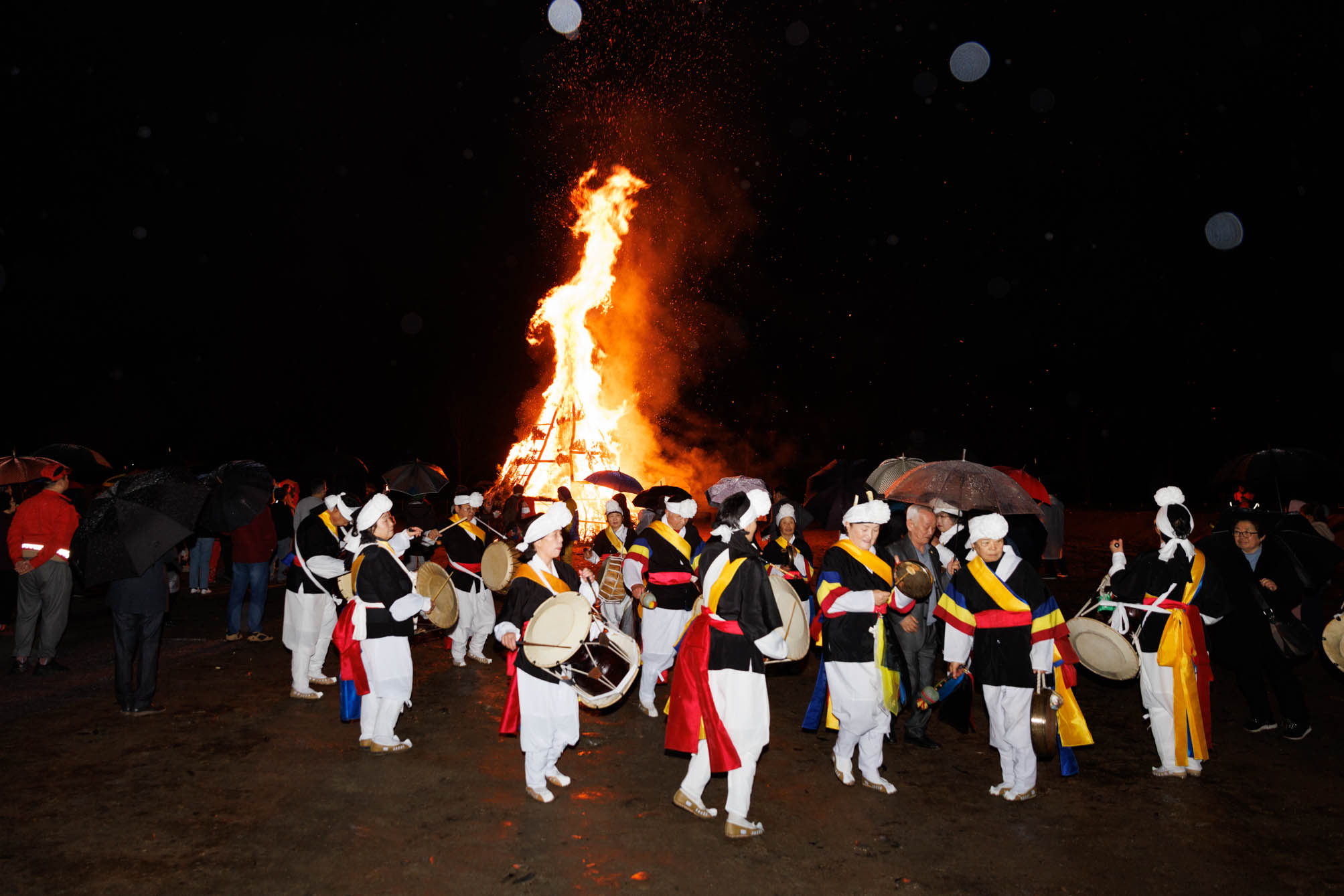 정월대보름 달집태우기 (3. 2)